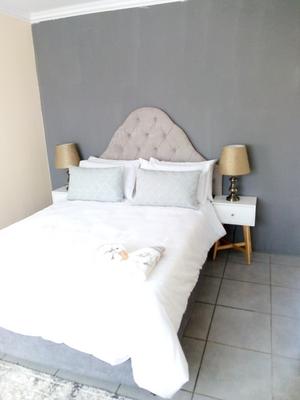 Guest house in ebony park R150 2 hours and R500 for a night For Rent in Ebony Park, Ebony Park