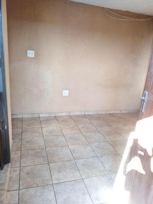 Bachelor for rental in kaalfontein with toilet and shower inside for R2300 For Rent in Kaalfontein, Midrand